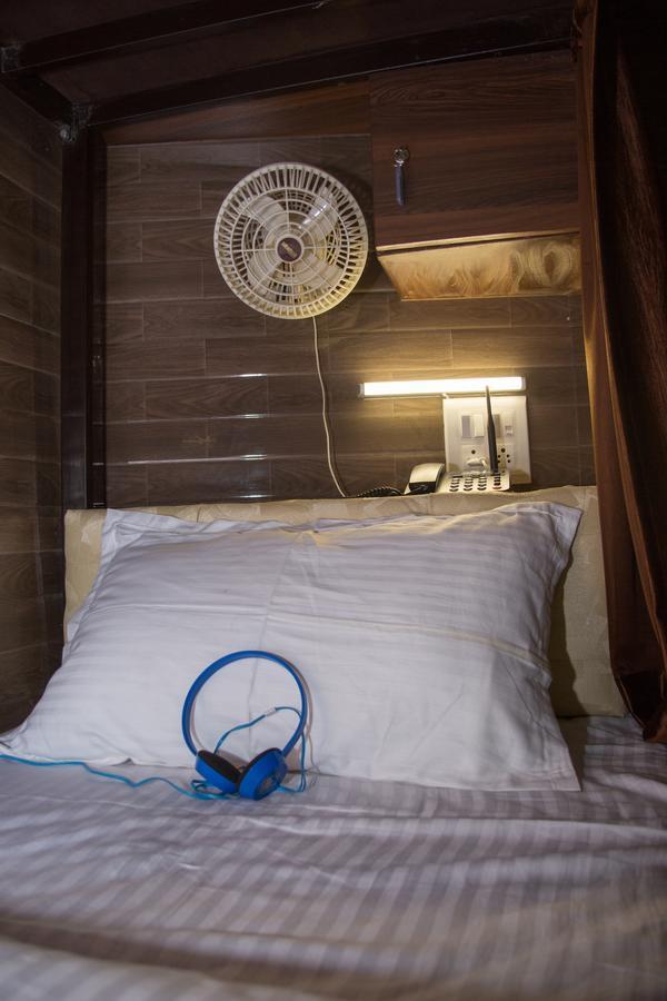 Padne Dormitory 孟买 外观 照片